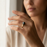 Bague IRINA | Or Jaune & Perle de Culture Black Tahiti - 8/9mm