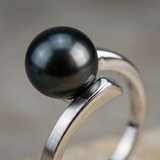 Bague ELISE | Or Blanc & Perle de Culture Black Tahiti