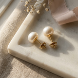 Boucle d'Oreilles Bouton AYA | Or Jaune & Perles de Culture Blanches