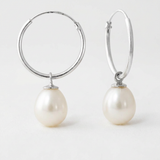 Boucles d'oreilles créoles argent 925 avec pendentif perle de culture blanche ovale.