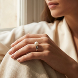 Bague IRINA | Or Blanc & Perle de Culture Blanche - 8/9mm