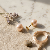 Boucle d'Oreilles Bouton AYA | Or Jaune & Perles de Culture Roses
