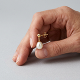 Boucle d'Oreilles MINÉA | Or Blanc & Perles de Cultures Blanches