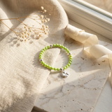 Bracelet perles d'eau douce vertes tonic argent 925 avec charm trèfle porte-bonheur.